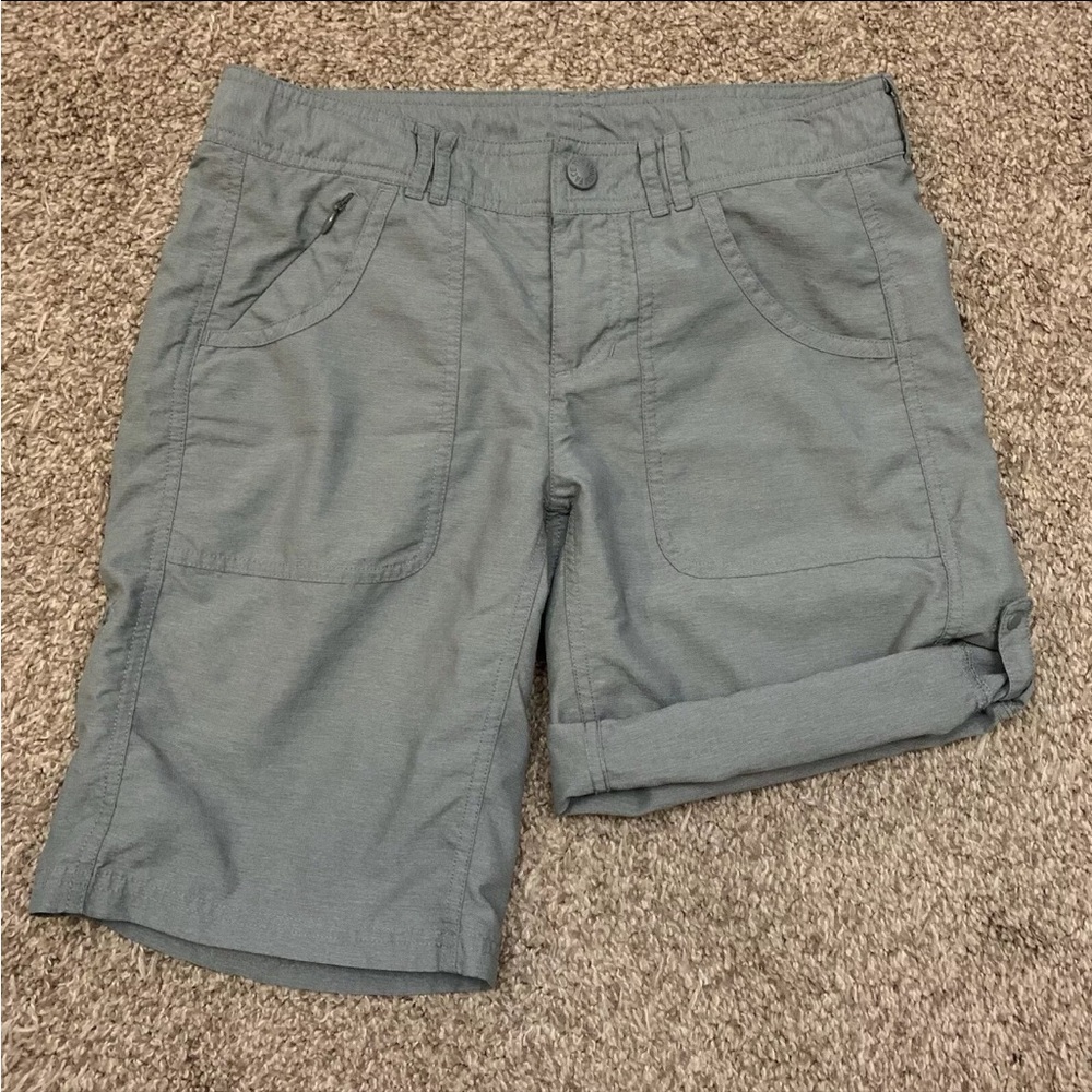 The North Face Short Womens 2 Gray Casual Convertible Nylon Outdoors Hiking